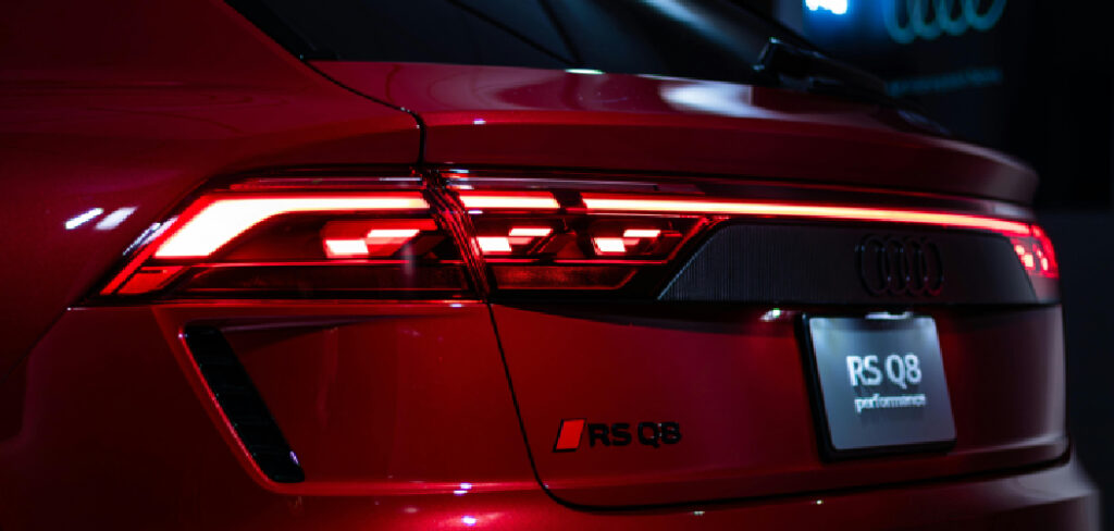 How to Turn Off Tail Lights